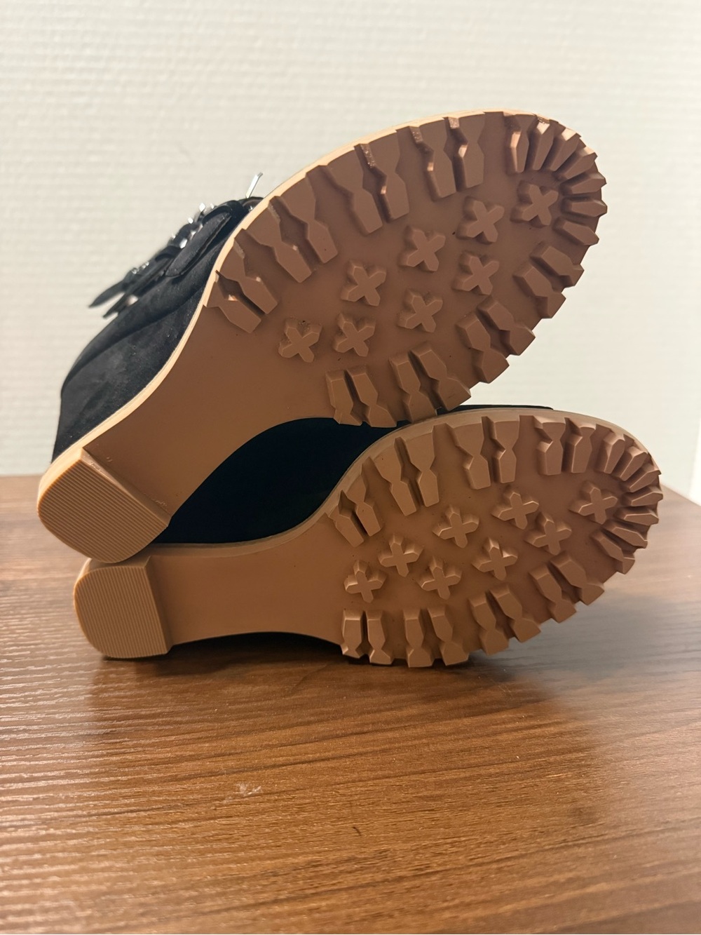 New! Paolo Black Suede Multi-Buckle Wedge Sandals Size 10 - Picture 8 of 8